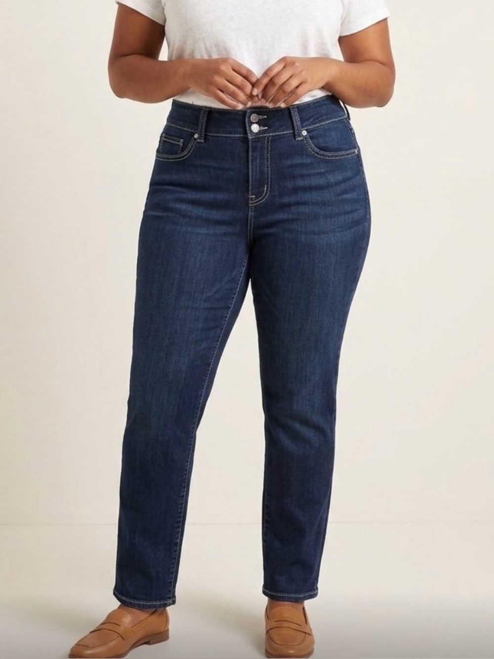 Signature Levi Strauss Skinny Leg Curvy 16W Dark Wash Straight Leg Jeans Plus